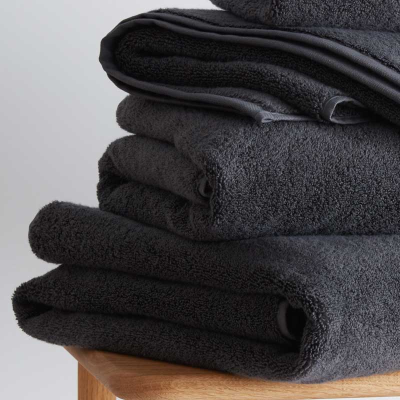 Anthracite organic cotton bath towel from Portugal 600 grams