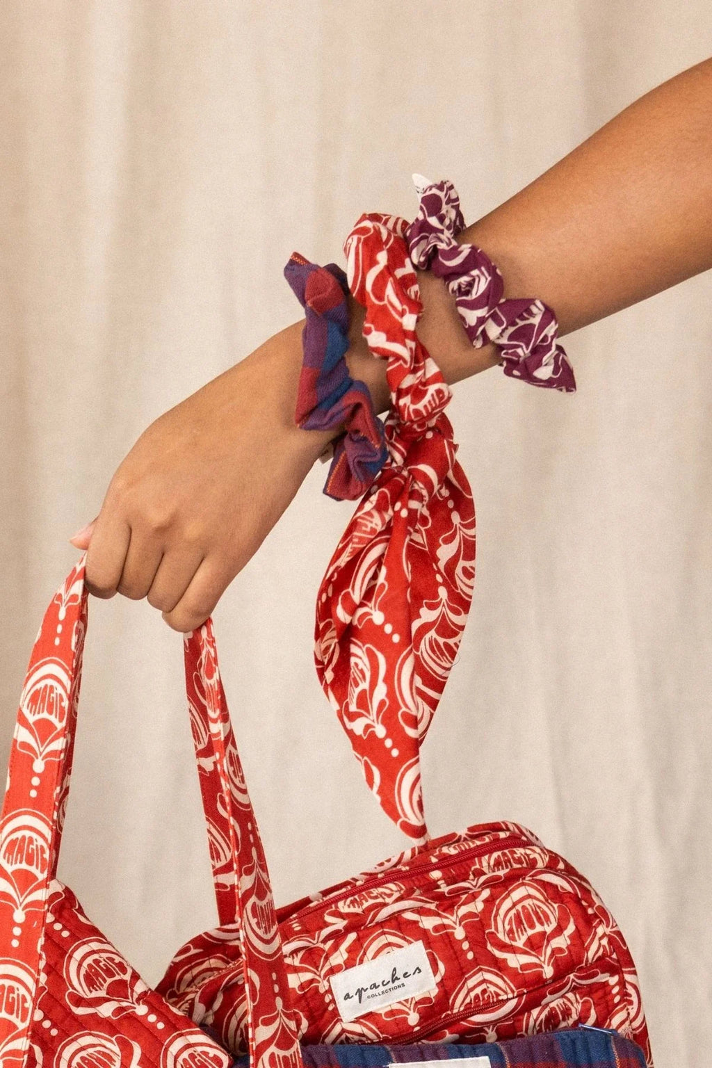 Small Manjuk Scrunchie