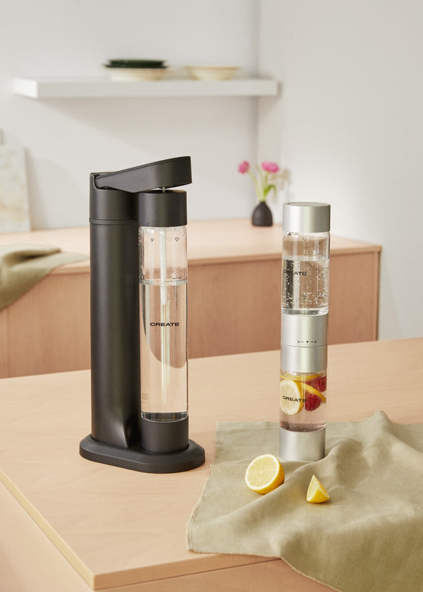 Soda Maker Studio - Macchina Per Acqua Frizzante + Bottiglia 1L + Doppia Bottiglia (500Ml + 350Ml) - Nero