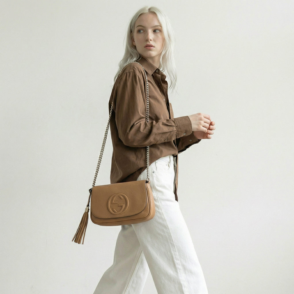 Pochette Gucci Soho En Cuir Grainé Beige