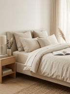 Mileno - Cama Con Cabecero De Pana Y Patas De Madera - Beige