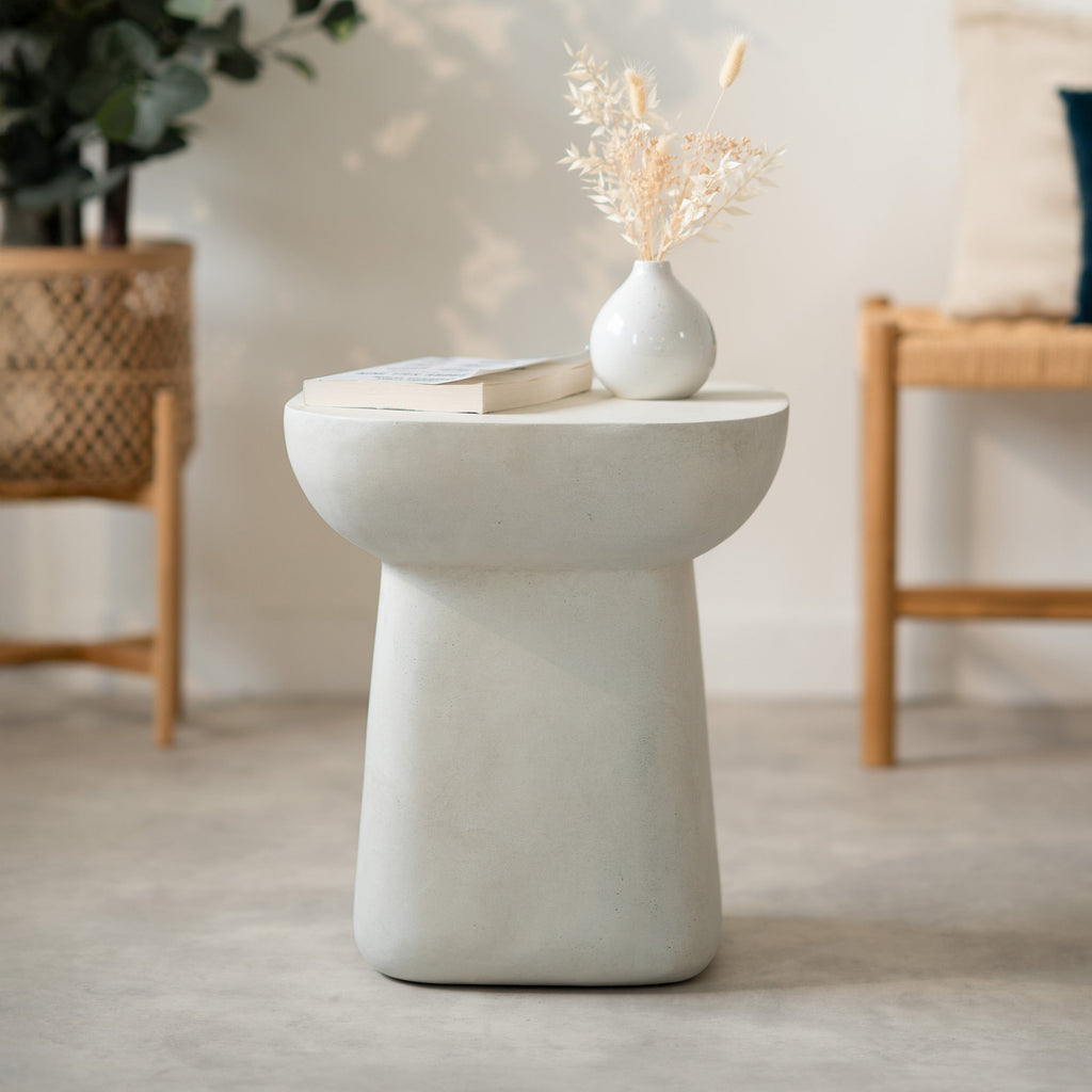 Samui - Table D'Appoint Carrée Blanche En Fibre D'Argile Effet Béton