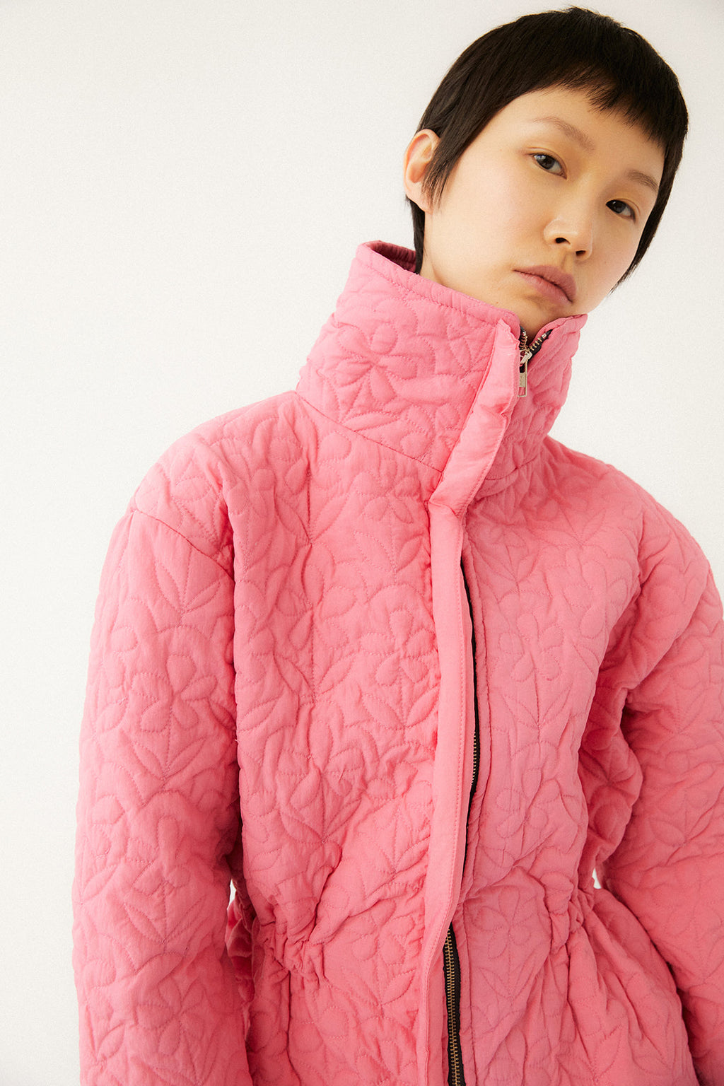 Chaqueta Acolchada Con Flores Kika - Tan