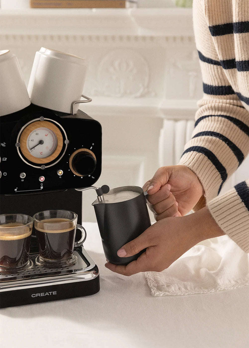 Thera Retro Matt - Machine À Espresso Avec Finition Mate - Noir