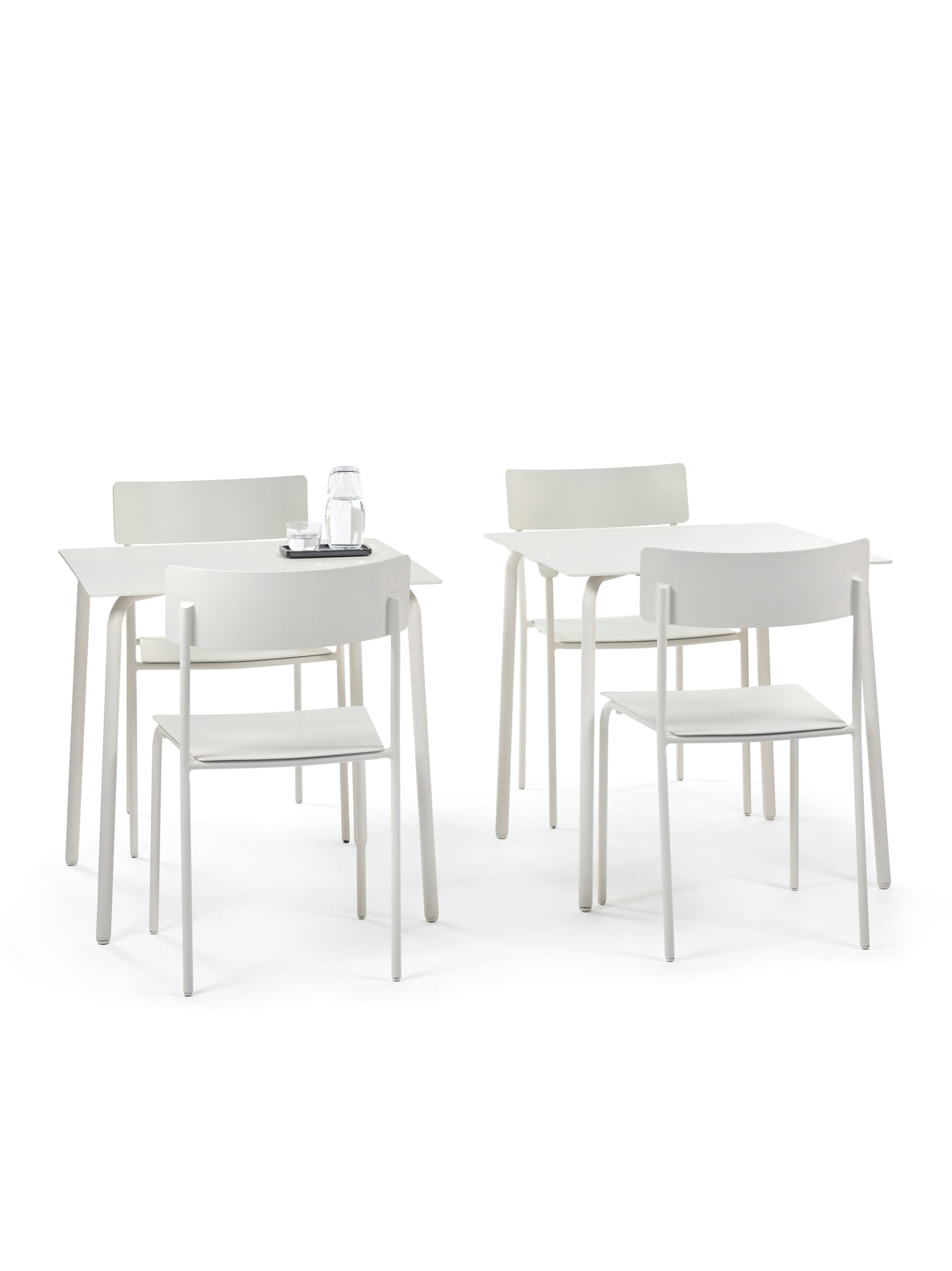 August - Tisch - M - Aluminium - Sand