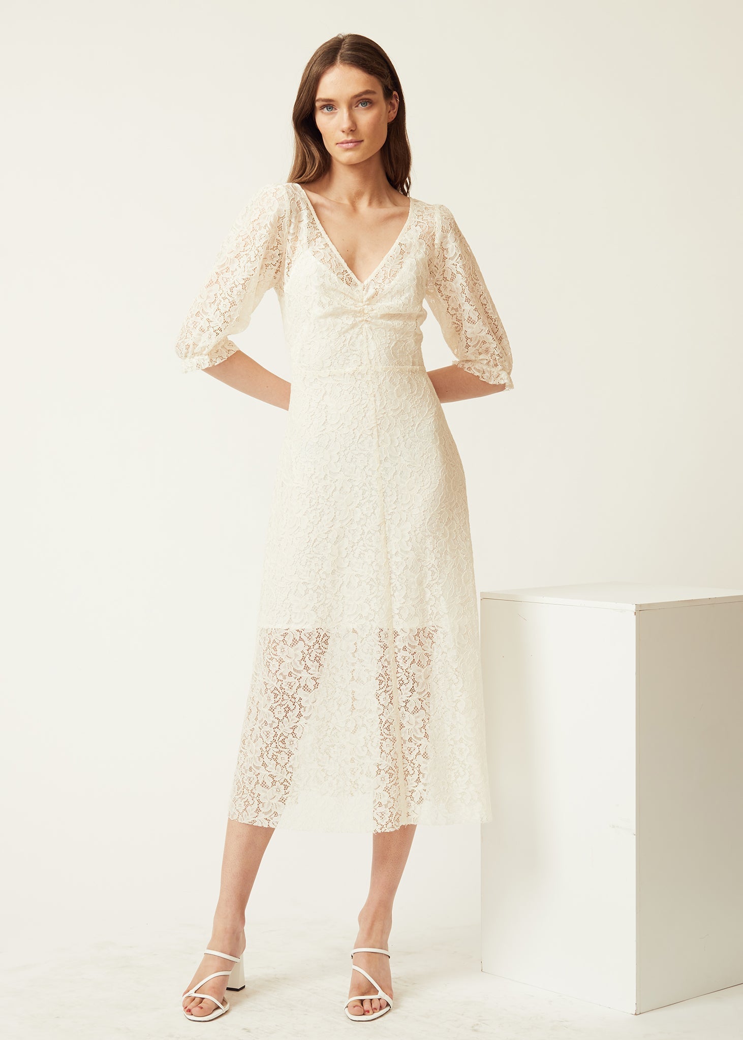 Robe Vera Ecru