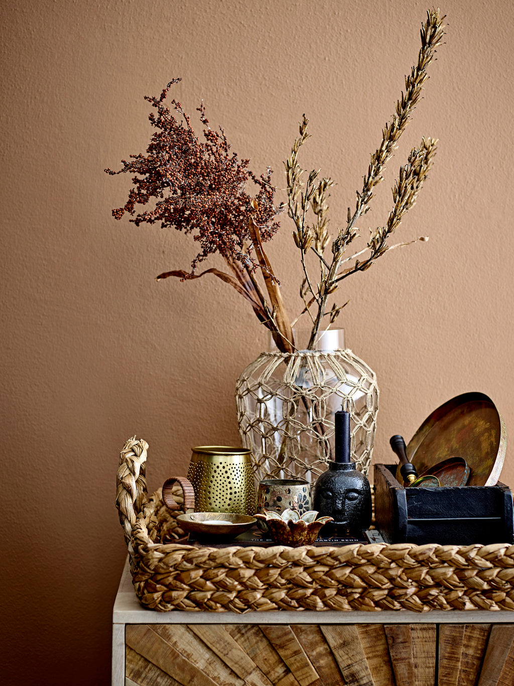 Eliot - Candle Holder - Black - Stoneware