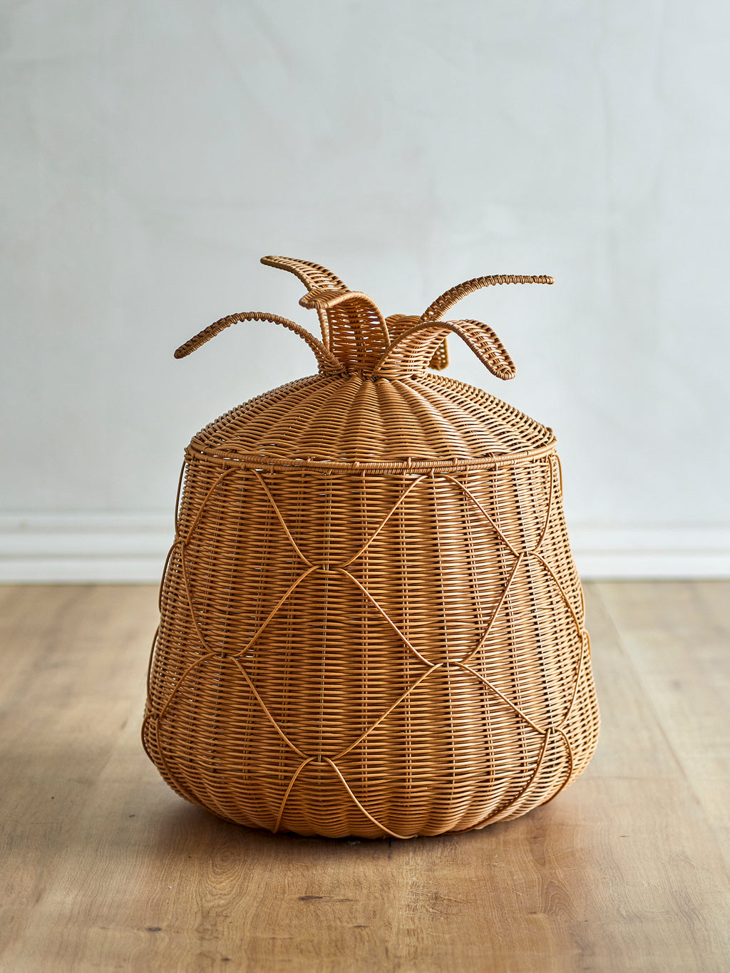 Anann - Cesta Con Tapa - Natural - Polirratán