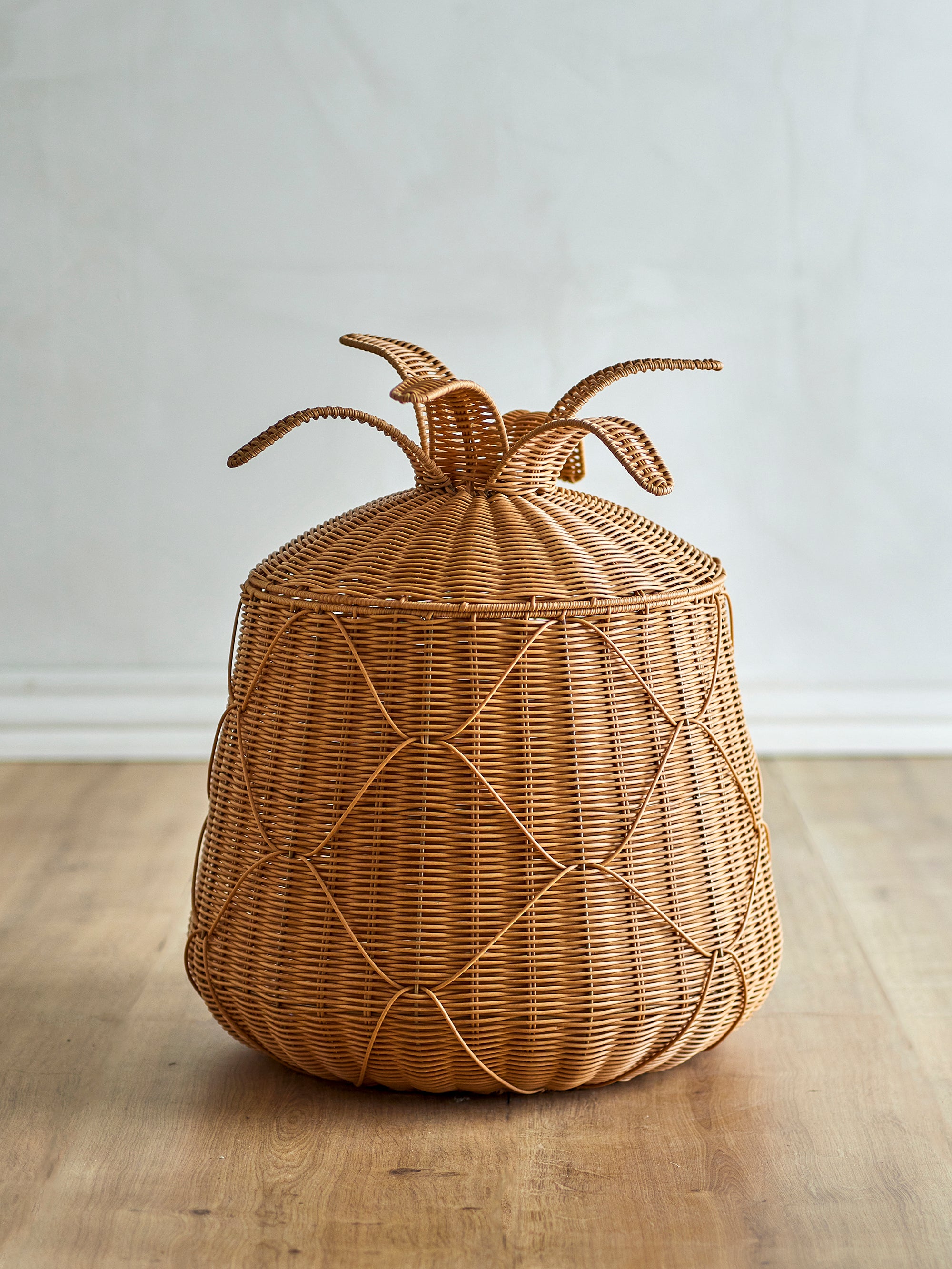 Anann - Cesta Con Tapa - Natural - Polirratán