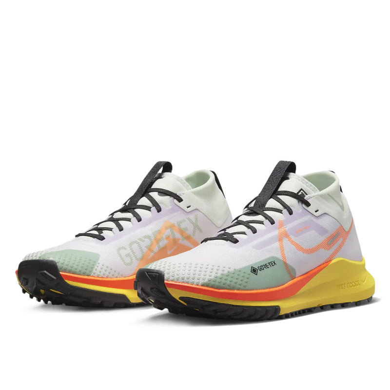 Baskets React Pegasus Trail - Blanc