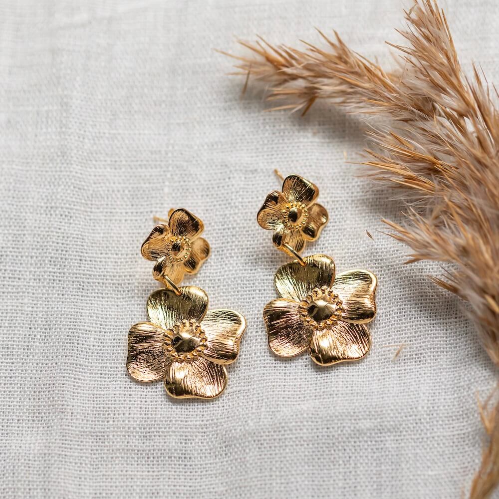 pendientes-grandes-flores 1000 × 1000px