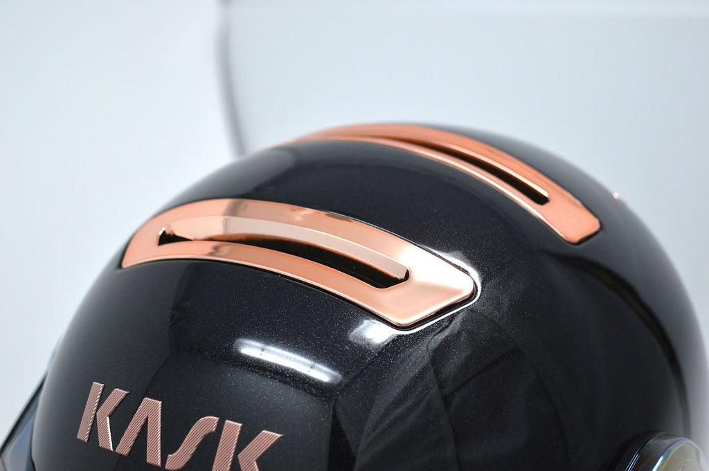 Casco Urban "R" Rainbow - WG11 - Onyx/Pink Gold - Kask - The Bradery
