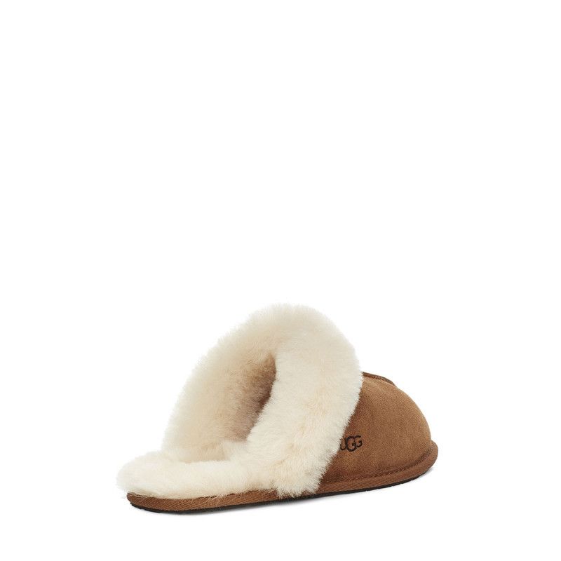 Zapatillas Scuffette II - Castaño - Mujer - UGG - The Bradery