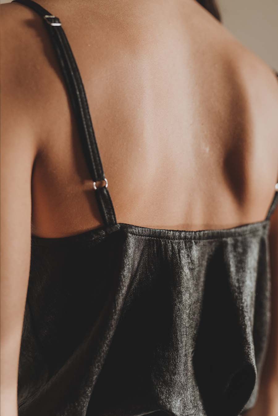 Camiseta de tirantes Jexi Negro - Saaj Paris - The Bradery