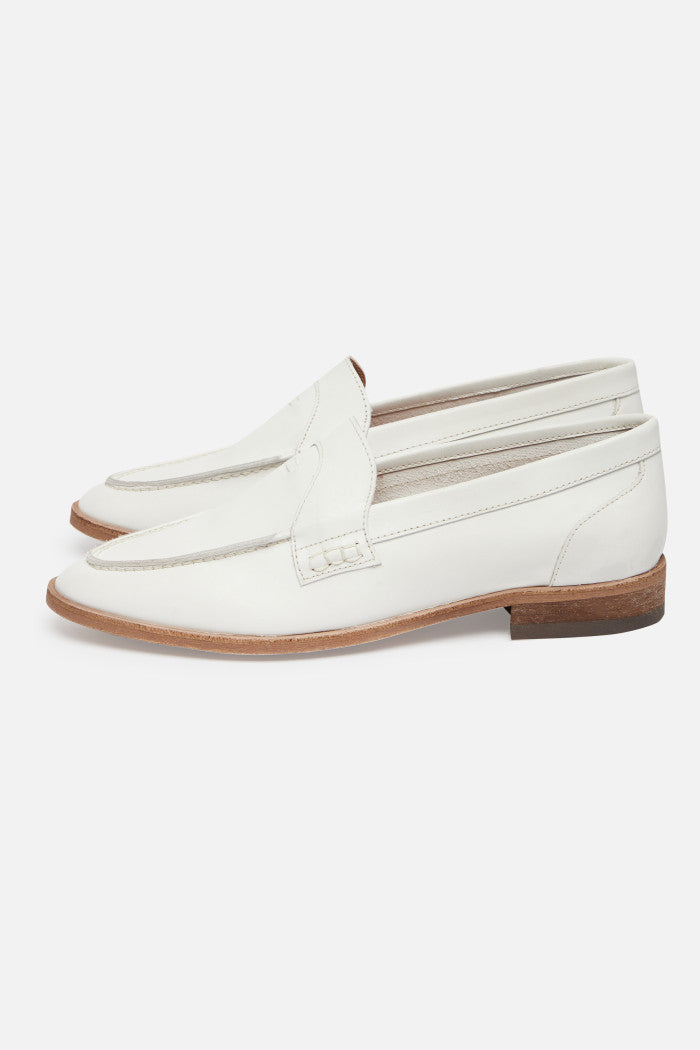 Serge Loafers - Dust White