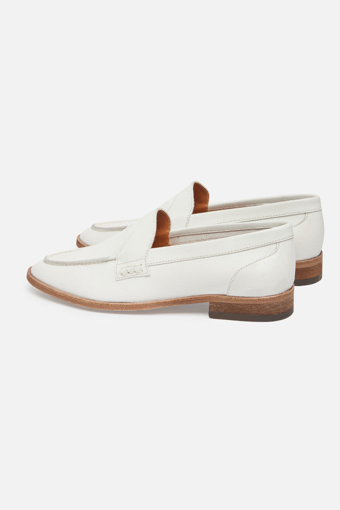 Serge Loafers - Dust White