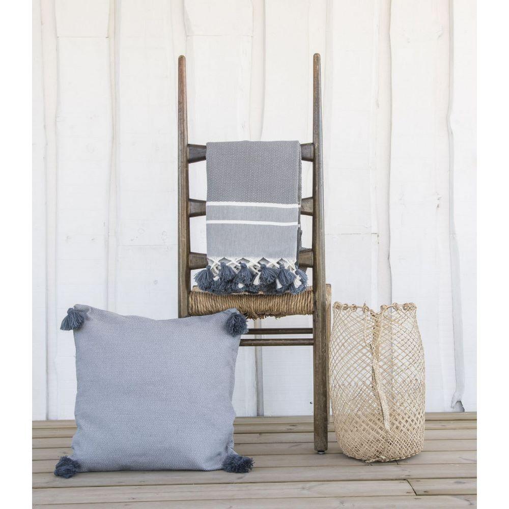 Plaid Chevron Pompon Chevron Stockholm - Gris Moyen - Febronie - The Bradery
