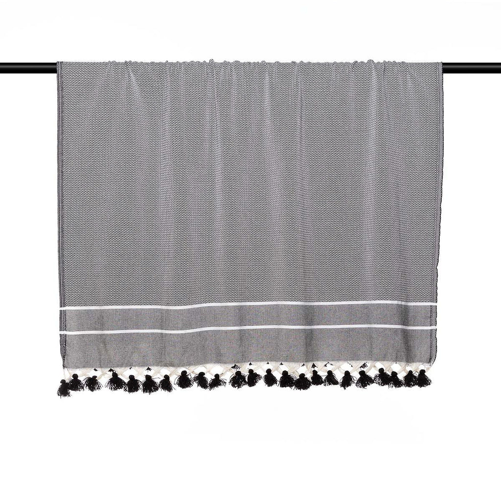 Plaid Chevron Pompon Chevron Stockholm - Noir - Febronie - The Bradery