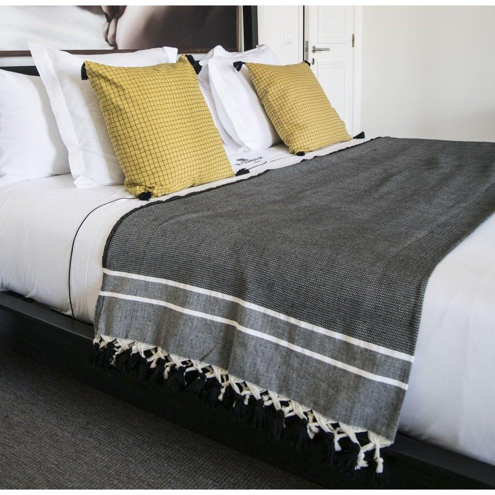 Plaid Chevron Pompon Chevron Stockholm - Noir - Febronie - The Bradery
