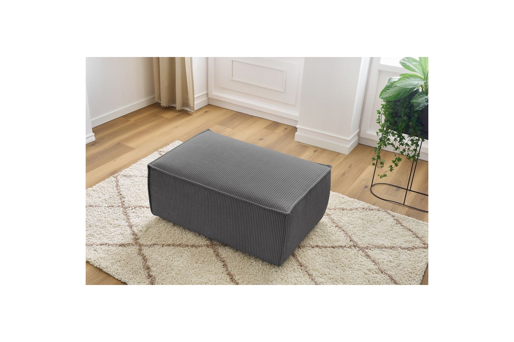 Puf compacto NIHAD de terciopelo acanalado - BOBOCHIC - The Bradery