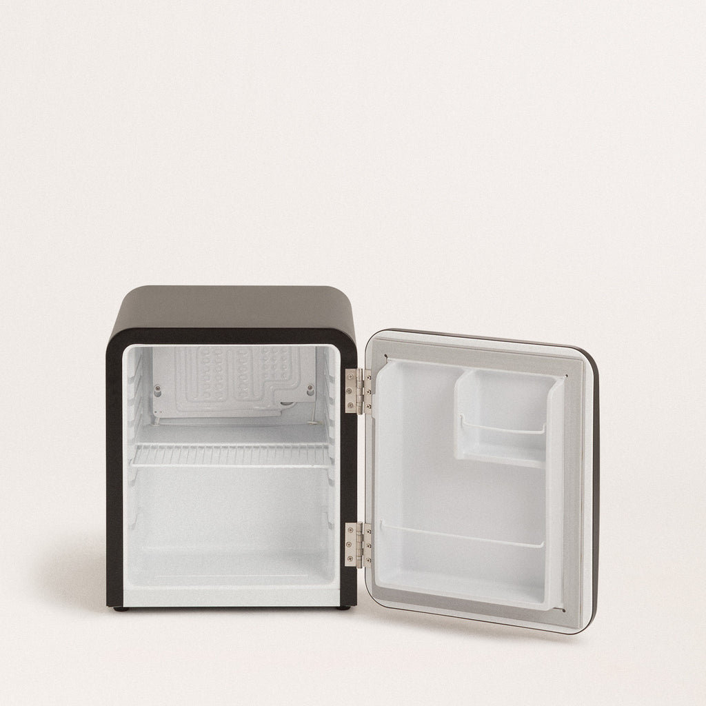Retro Fridge 48L - Frigorífico Retro - Negro Tiradores Plata