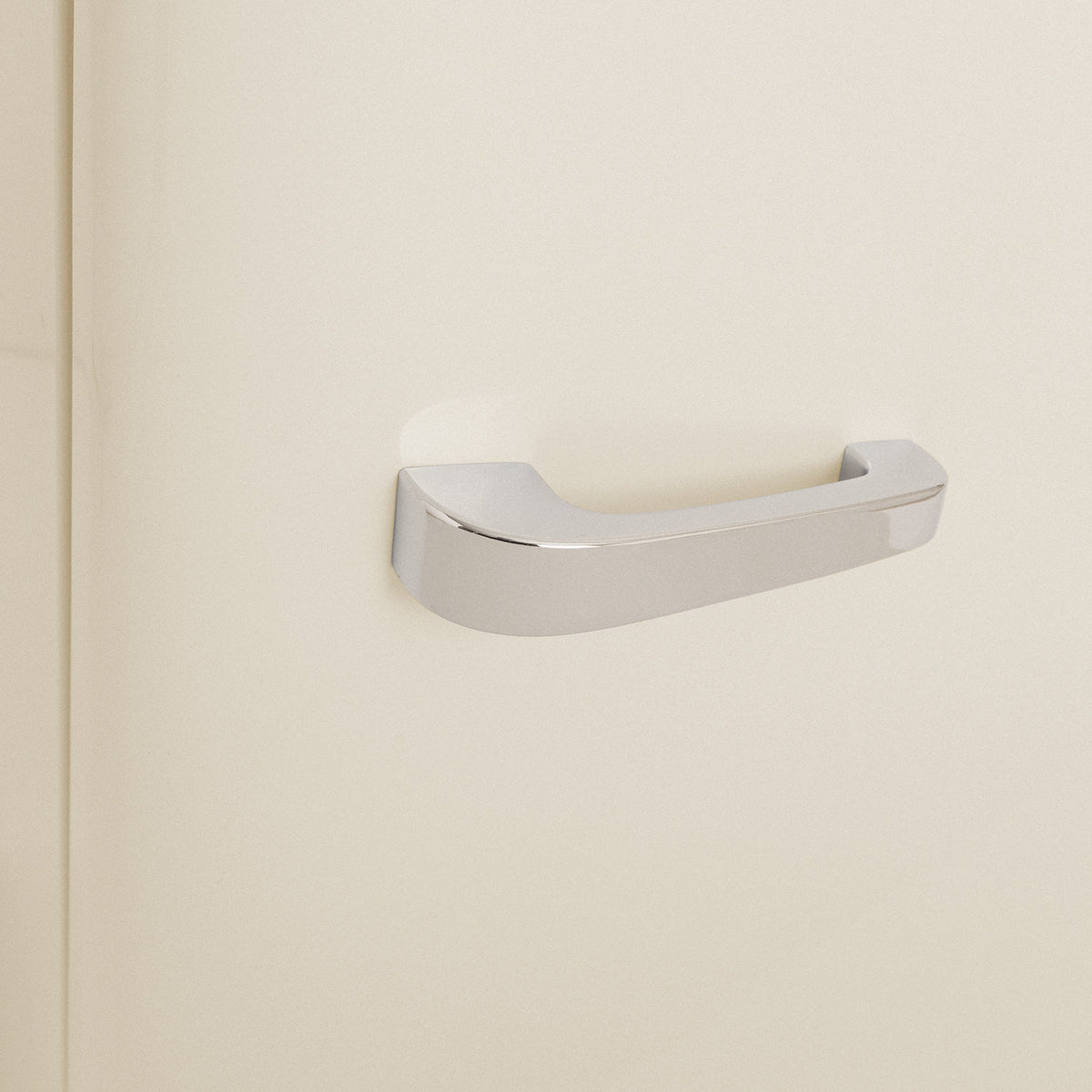 Retro Fridge 48L - Réfrigérateur Rétro - Blanc Cassé Poignées Argent