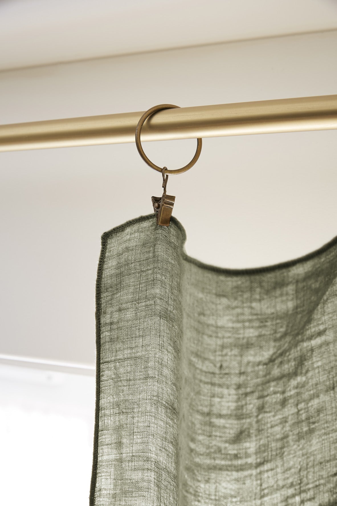 Adjustable curtain + ring washed linen SOLINE Thyme - L'Effet Papillon - The Bradery