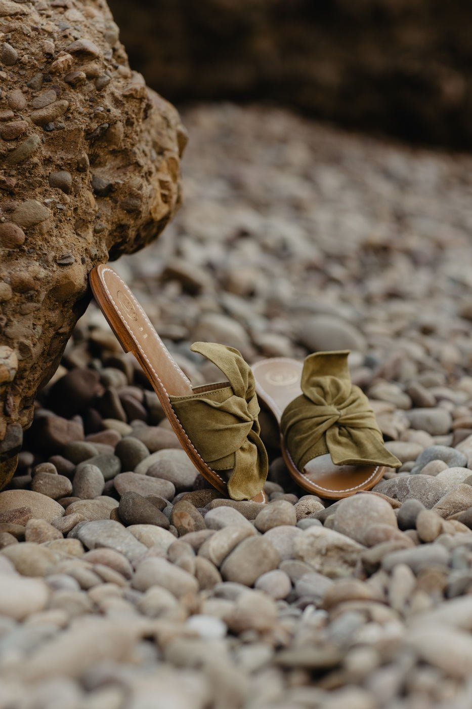 Alba Sandals - Olive - White Sun* - The Bradery